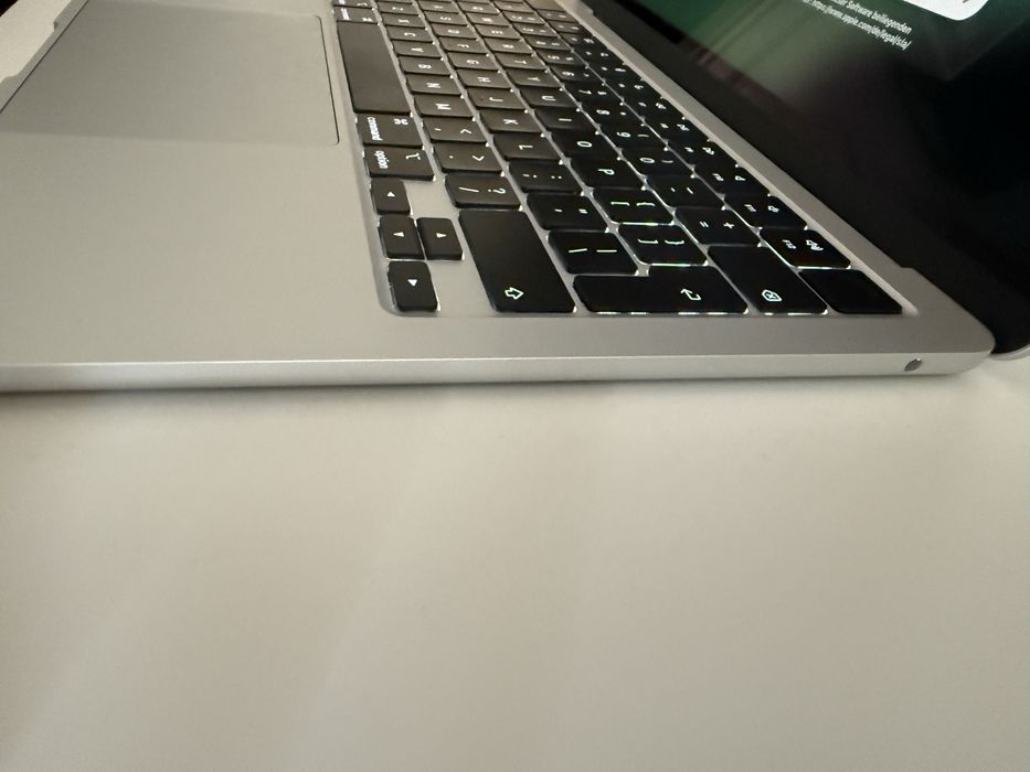 Macbook Air M3 13inch 16/512 Гаранционен