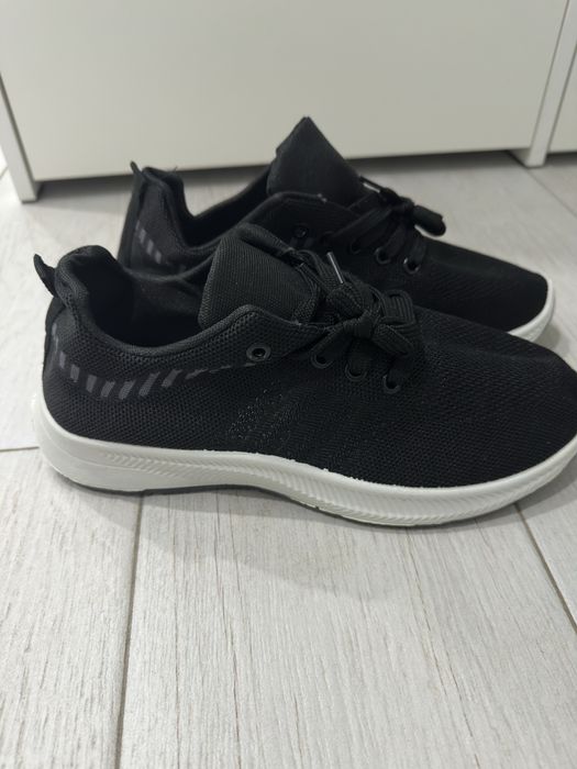 новые кроссовки!