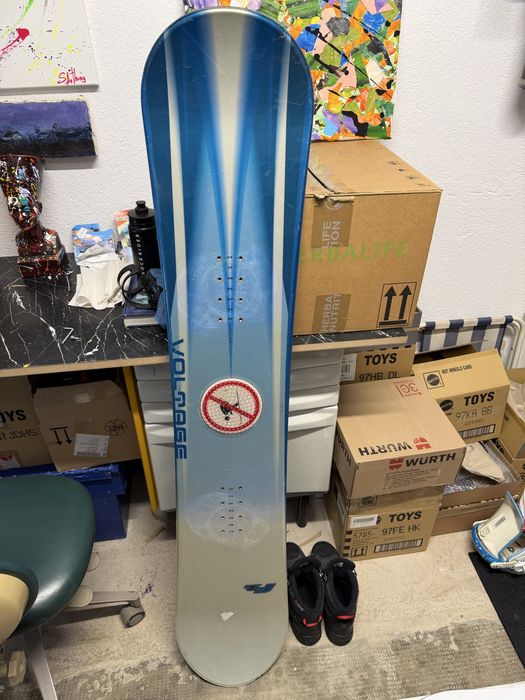 Placa snowboard cu legaturi