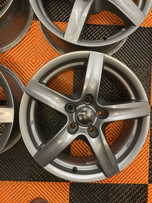 Jante aluminiu JEEP Wrangler ,Cherokee,Rubicon pe 17