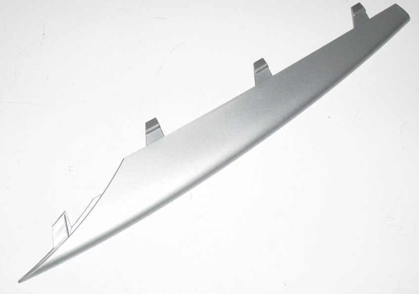 BMW E70 Лайсна решетка бмв X5 е70 07-10 предна броня хрон копки лед