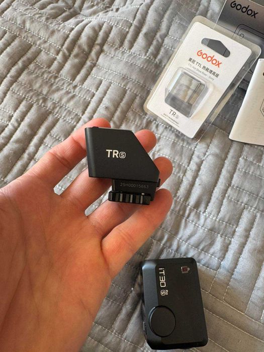 Светкавица Godox iT30 PRO за Sony (S) + накланящ се TTL адаптер.