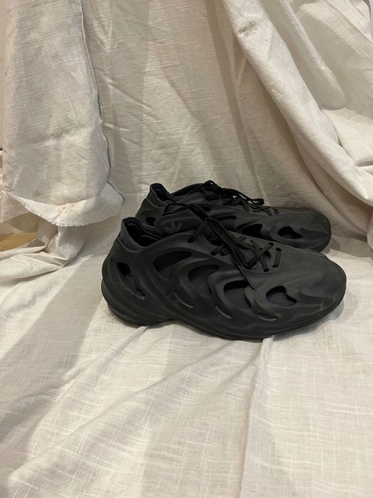 Новые кроссовки Adidas Adifom Q