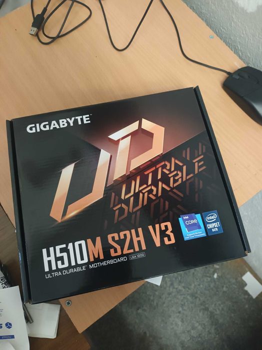 Продавам дънна платка GIGABYTE H510M S2H V3 сокет 1200 с гаранция до 2028г