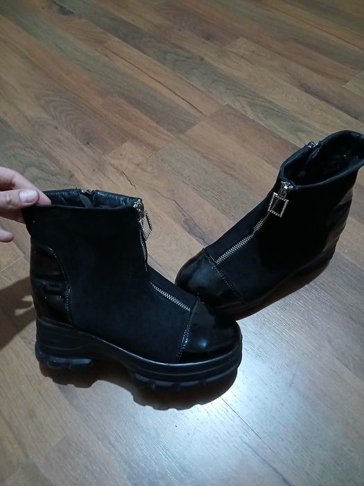 Ghete de Damă cu platformă