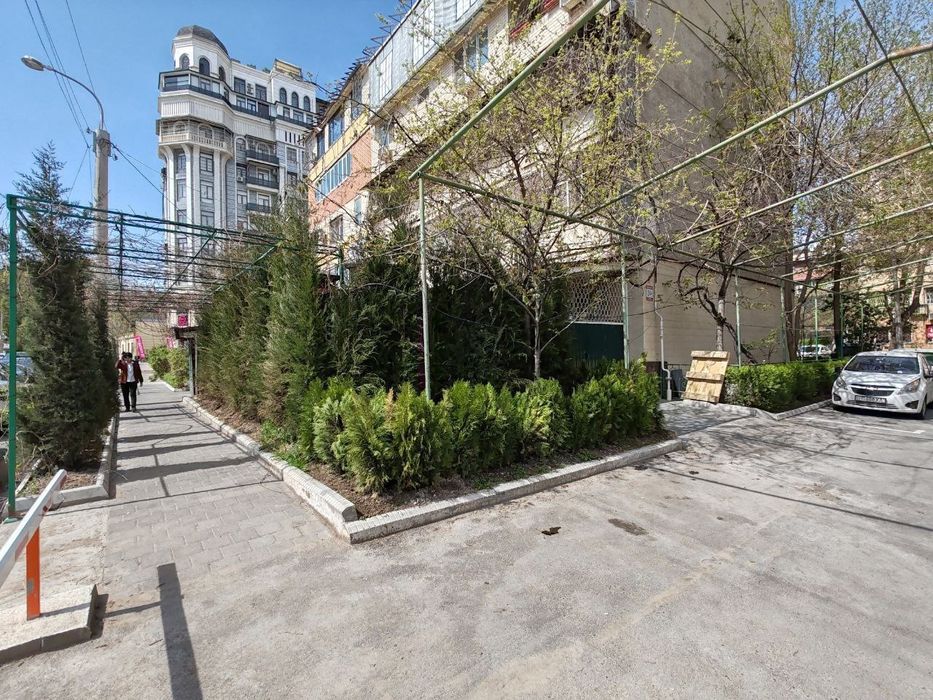 4/1/5 Дархан Спецплан 120кв. Подвал 80кв. Фасад 14м Под офис. 1 линия