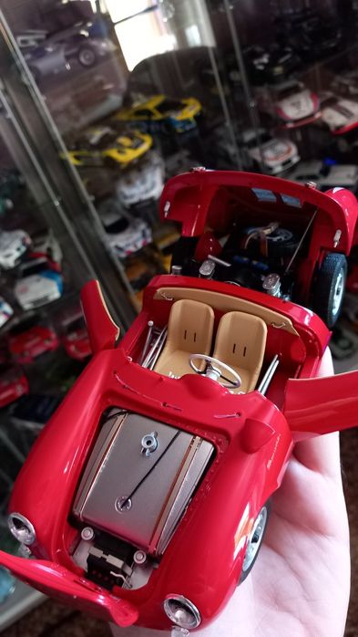 Schuco Porsche 550 spyder 1/18