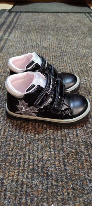 Ghete fetite Lumberjack pantofi de firma marimea 25.