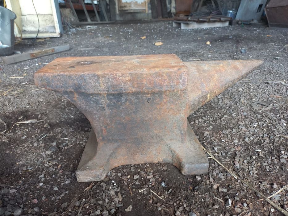 Продается наковальня