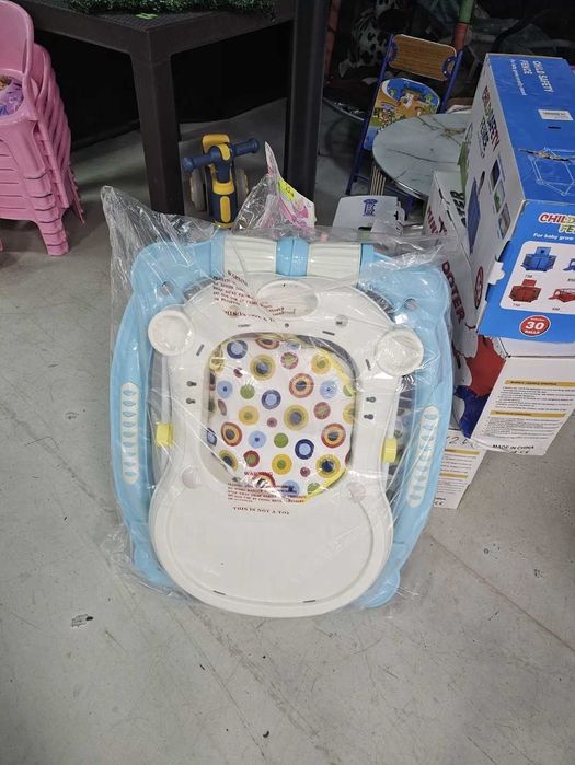 Детска Проходилка Люлка Музикална 2 в 1 Чисто нова