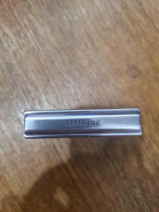 Samsung flip 4 256гб