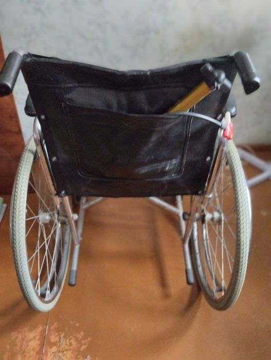 Коляска инвалидная б/у