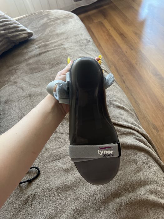 Шина за стъпалото TYNOR