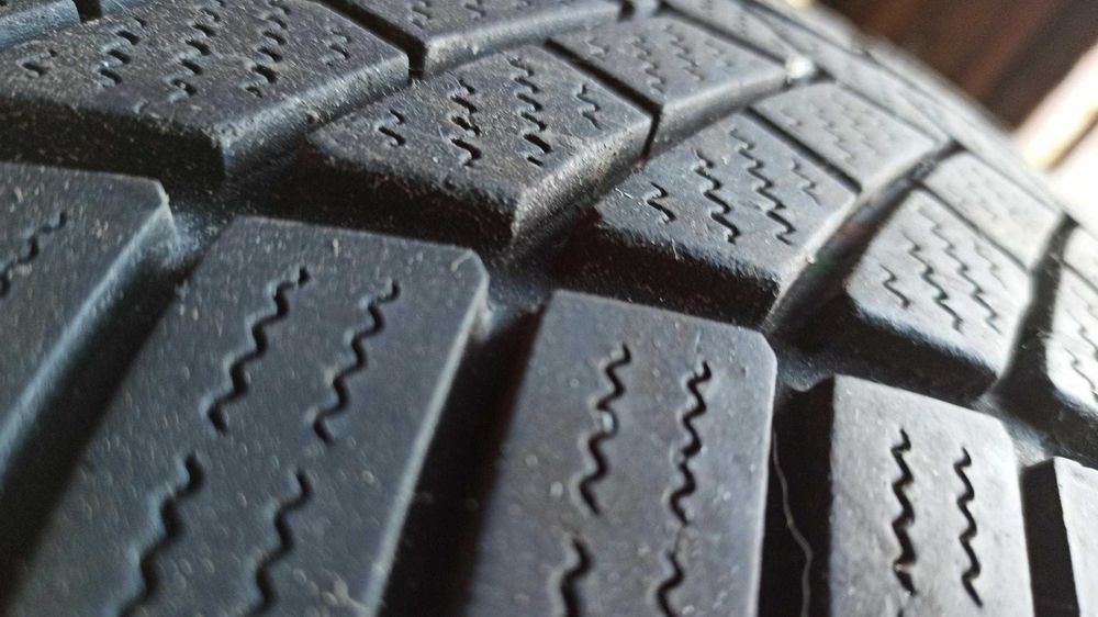 Anvelope Iarna Continental 205/60 R16