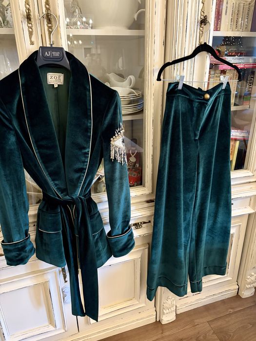 Прекрасен костюм- кадифен сет  ZOE!