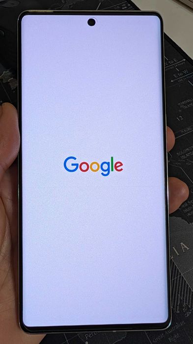 Google Pixel 7 Pro 128GB / 12GB RAM – Impecabil, husă Spigen + folie
