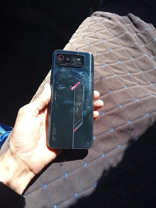 Asus Rog Phone 6 Batman Edition