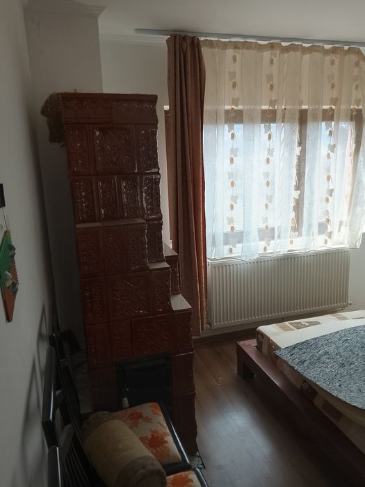 Vând casa comuna Buciumeni