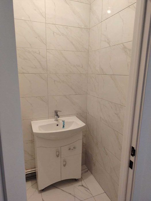 Продам в центре 3-шку 110м2