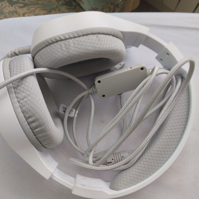 Наушники новые черные и серые