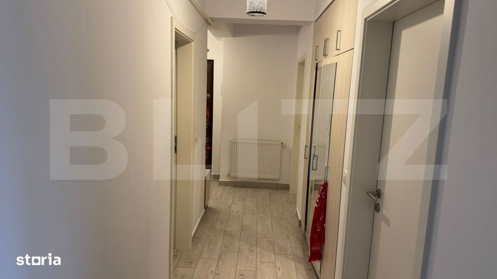 Apartament cu 3 camere, aer conditionat, etaj intermediar, lift, parca