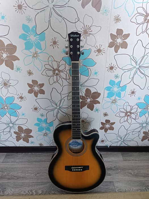 ГИТАРА акустическая  Diduo редкая с корпусом как у леспола