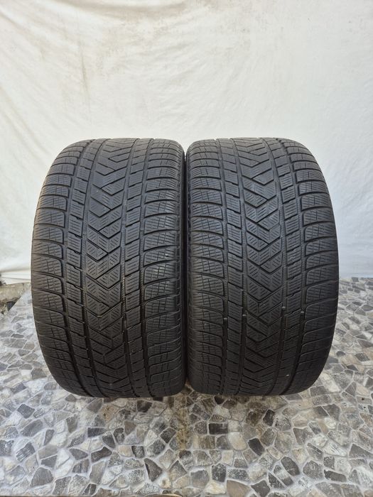 2бр 305 35 21 Pirelli Зимни - 22г