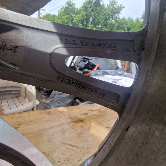 Tesla Y  19" джанта