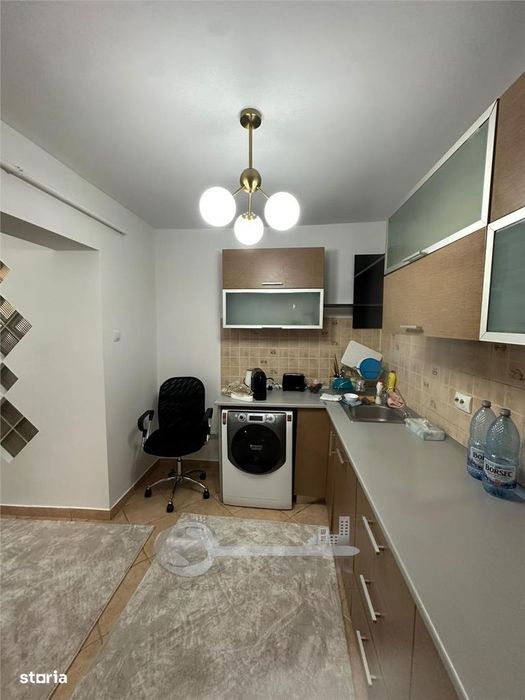 Apartament 3 camere de vânzare | Zona Cantemir | 74 mp | Etaj 3 | 2 bă