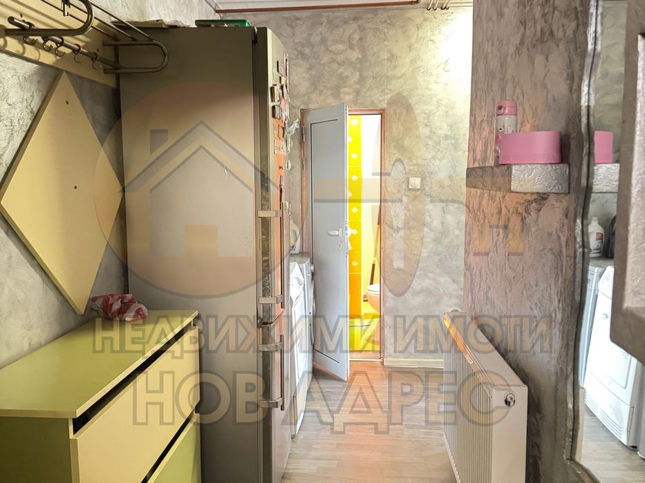 Продава се Тристаен апартамент в Търговище, Център - 83 кв.м за 1321 €/кв.м - Снимка #4