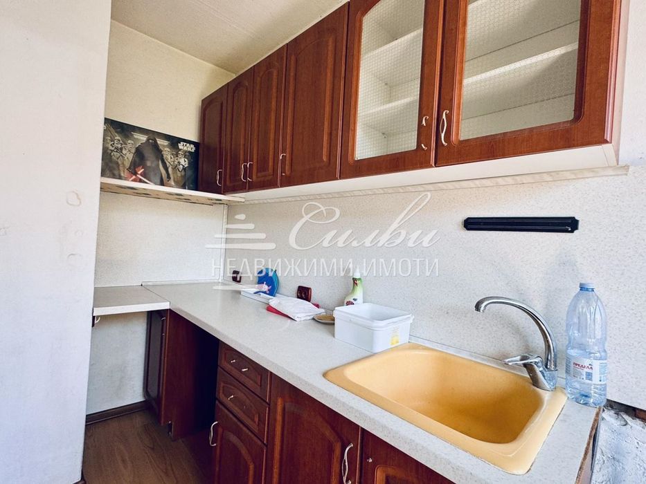 Продава се Едностаен апартамент в Шумен, Център - 40 кв.м за 1975 €/кв.м - Снимка #3