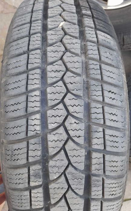 Зимни гуми с джанти 195/65/15