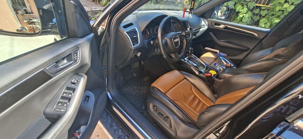 Vand/ Schimb Audi Q5 2011 2.0 tfsi 211cp 4x4 quatro