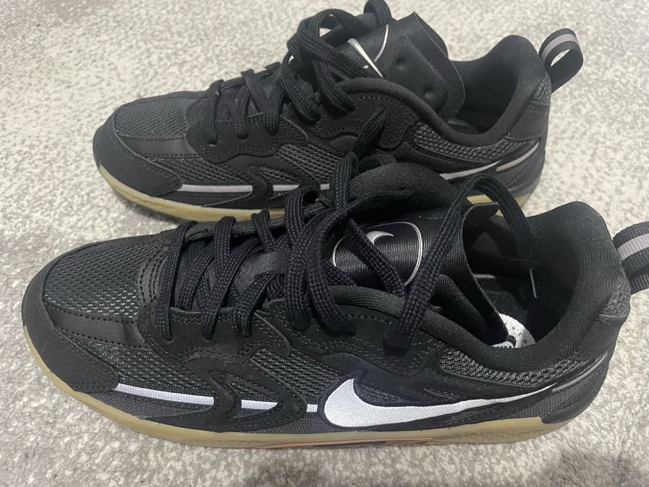 Nike Jam “Black Gum”