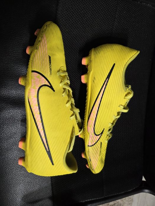 Ghete Fotbal   Nike Mercurial Vapor Nr 42