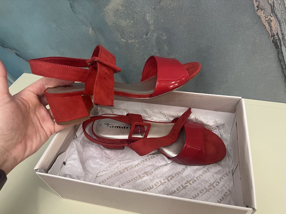 Женская обувь