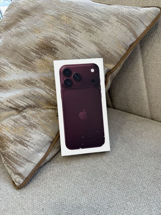 Iphone 18ProMax Burgundy