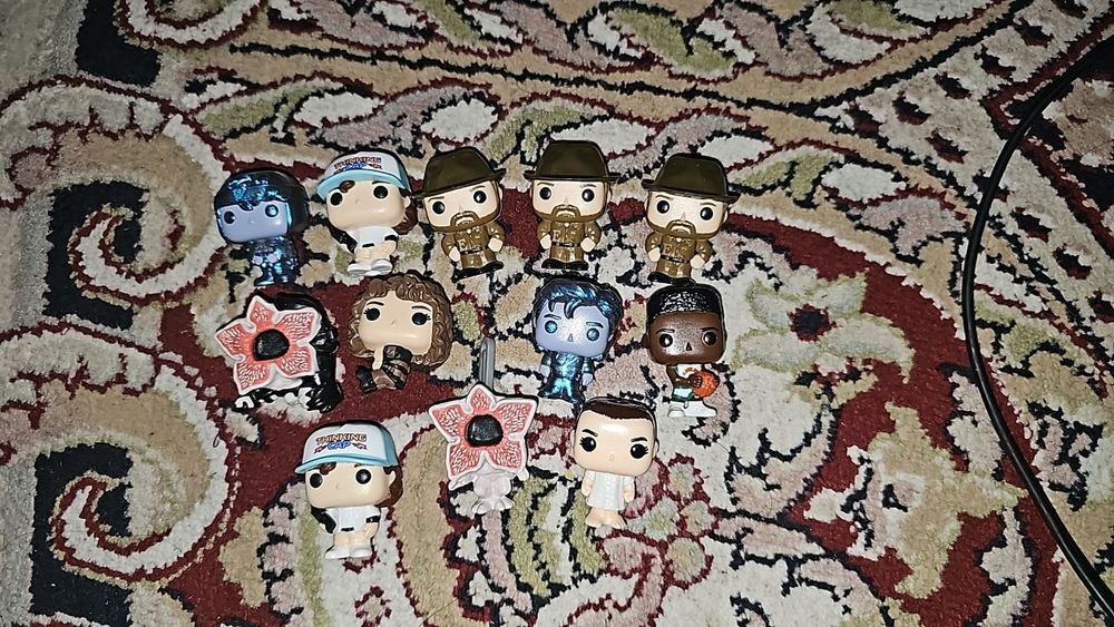 Продаю фигурки осд