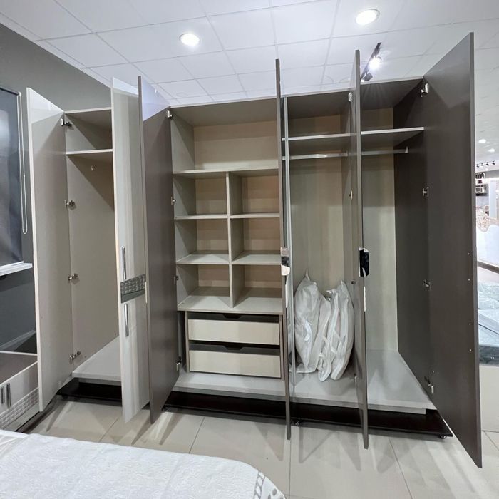 Спальный гарнитур - LINE