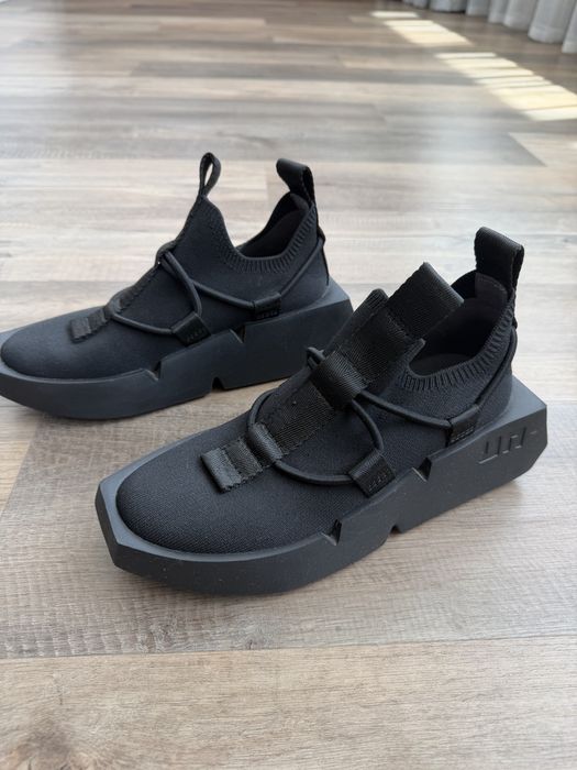 Кроссовки United Nude
