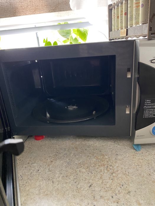 Микроволновая печь LG