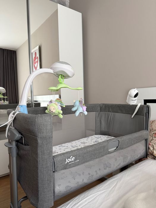 Бебешка кошара Next to me Joie roomie™ glide