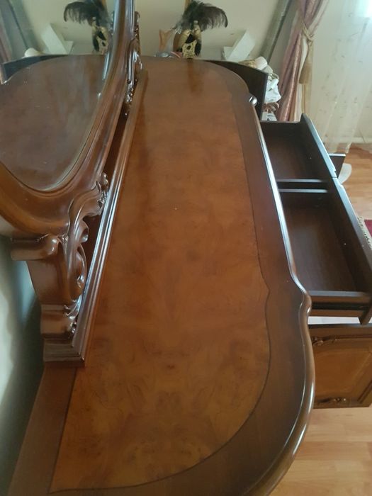 Комод с зеркалом обмен холодильник