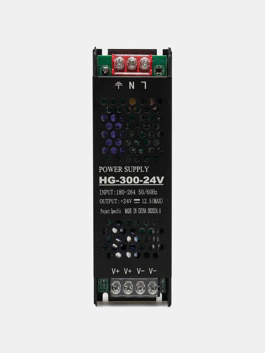 Блоки питания в ассортименте.