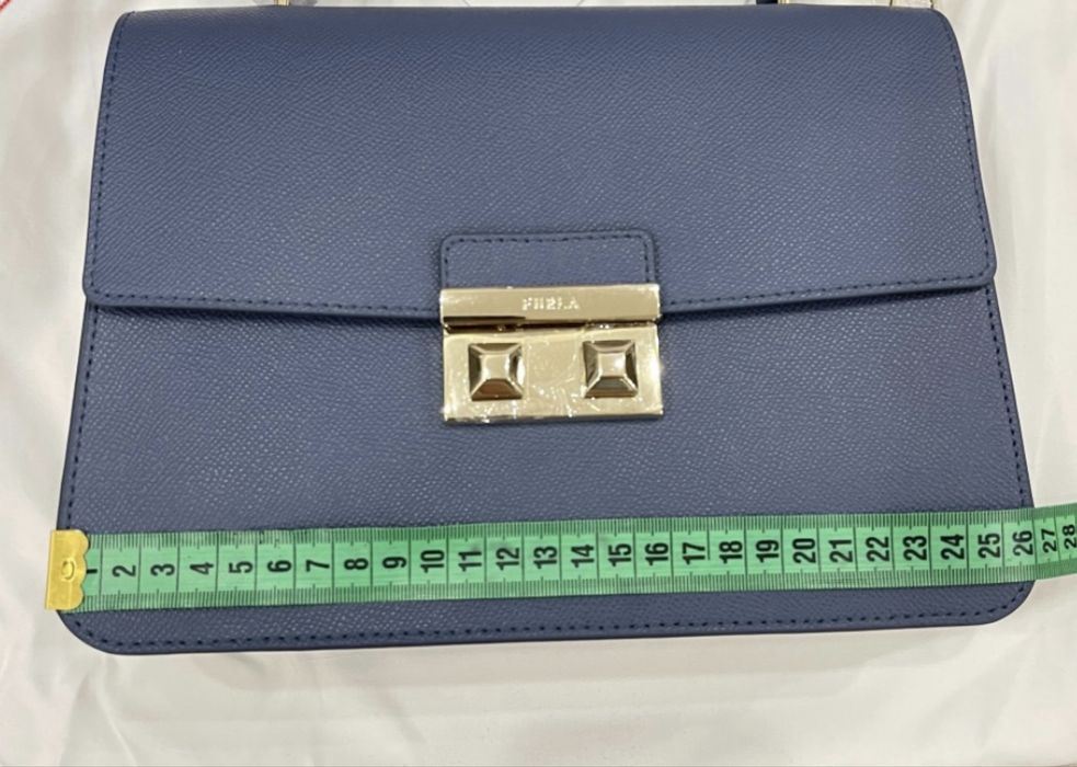 Кожанная сумка Furla Bella Top Handle