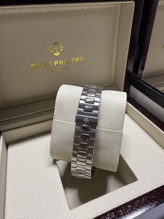 Patek philippe 42 mm , AUTOMATIC- full box