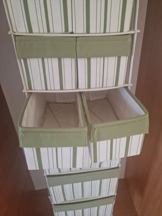 Organizator vertical multifunctional