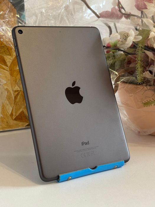 iPad Mini 5 Space Grey 64GB ca nouă!