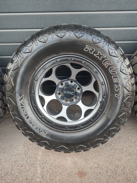 Продам комплект шин R17