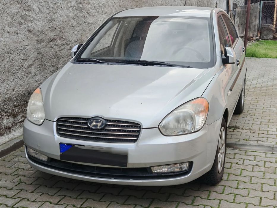 Hyundai Accent Mașina foarte întreținută,îngrijită. Consum mic.